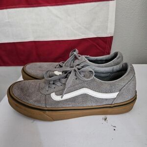 VANS Ward Sneakers Size 7 Men/Kids in Grey Suede